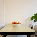 Modern Apt With Balcony Close To Quai De Seine